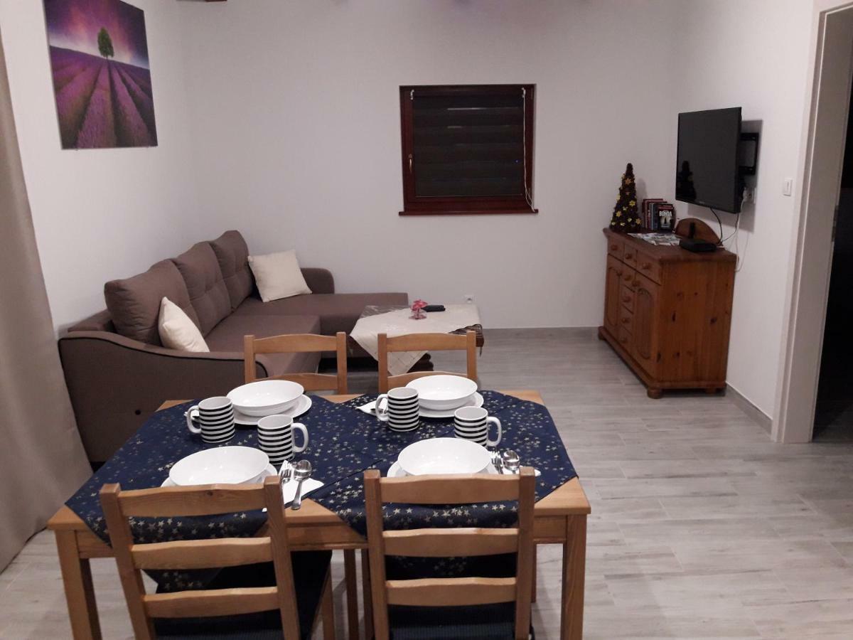 Апартаменты Apartament Fenowe Wzgorze Строне-Слёнске Экстерьер фото